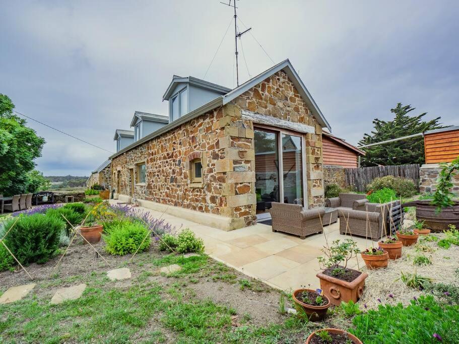 فيلا *Newly Relisted* Coach House At Lisdillon Vineyard Little Swanport المظهر الخارجي الصورة